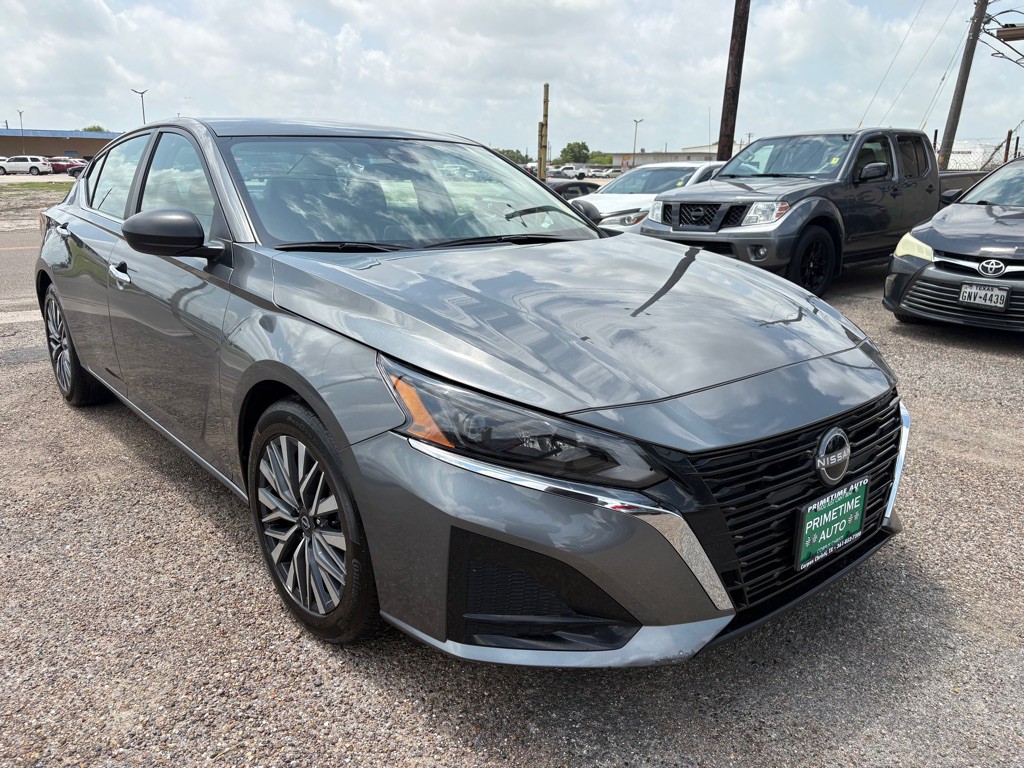 2025 Nissan Altima Image 4