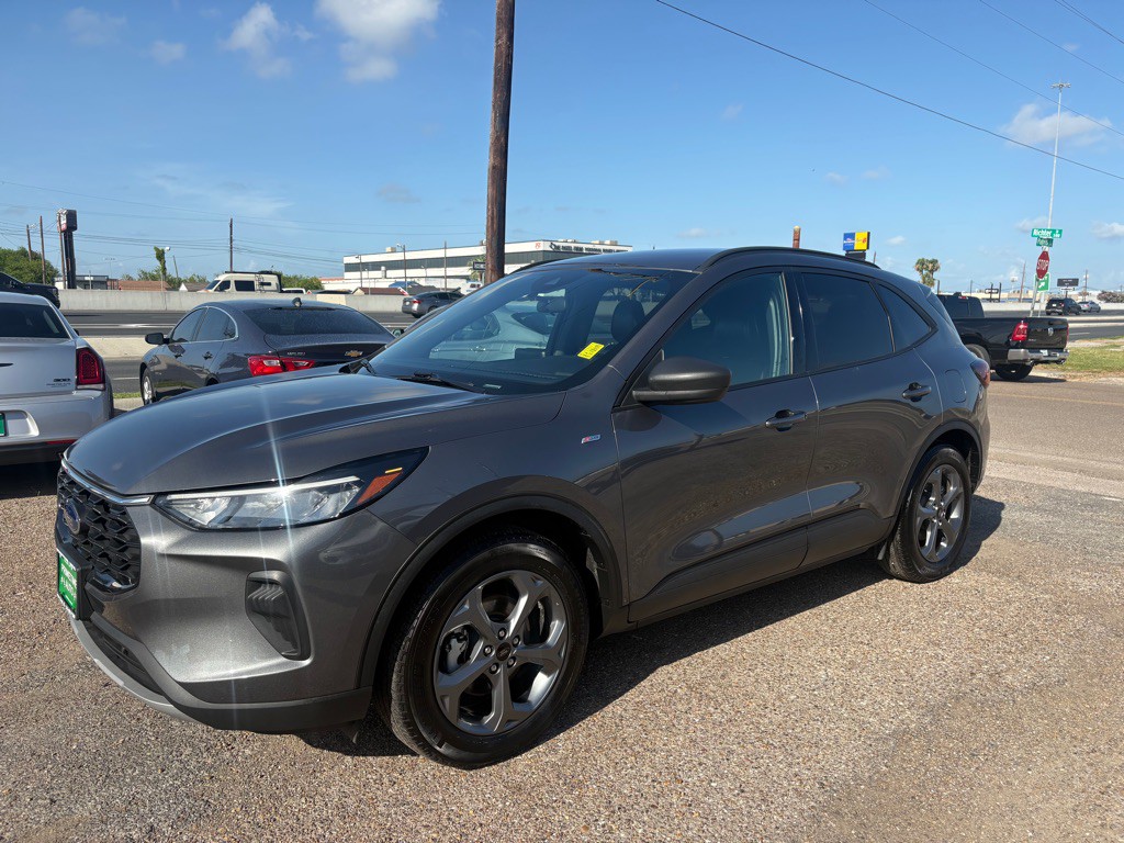 2025 Ford Escape Image 2