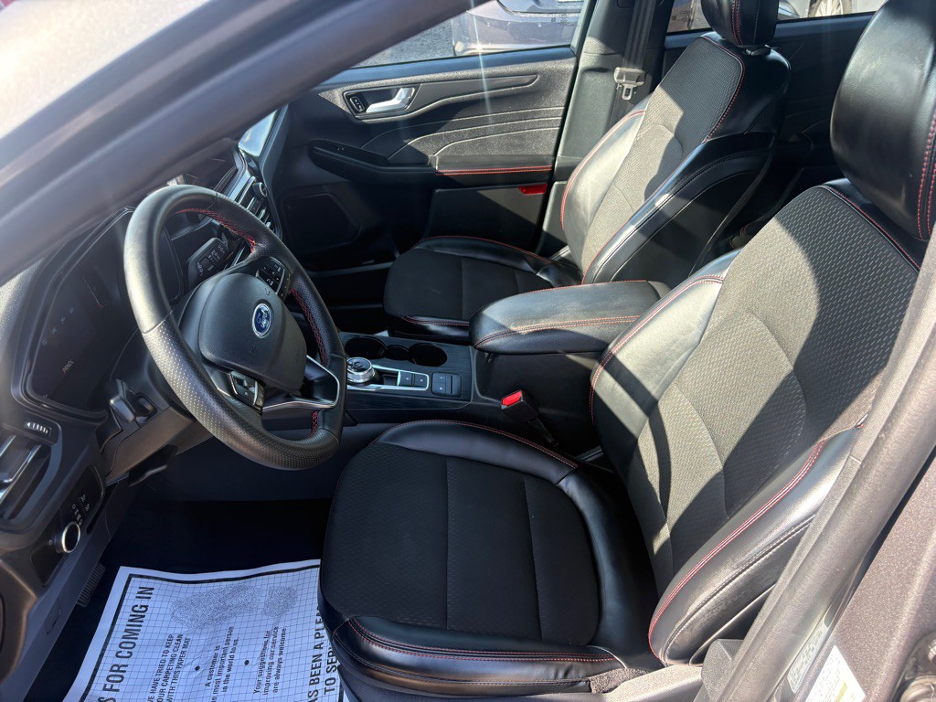 2025 Ford Escape Image 9