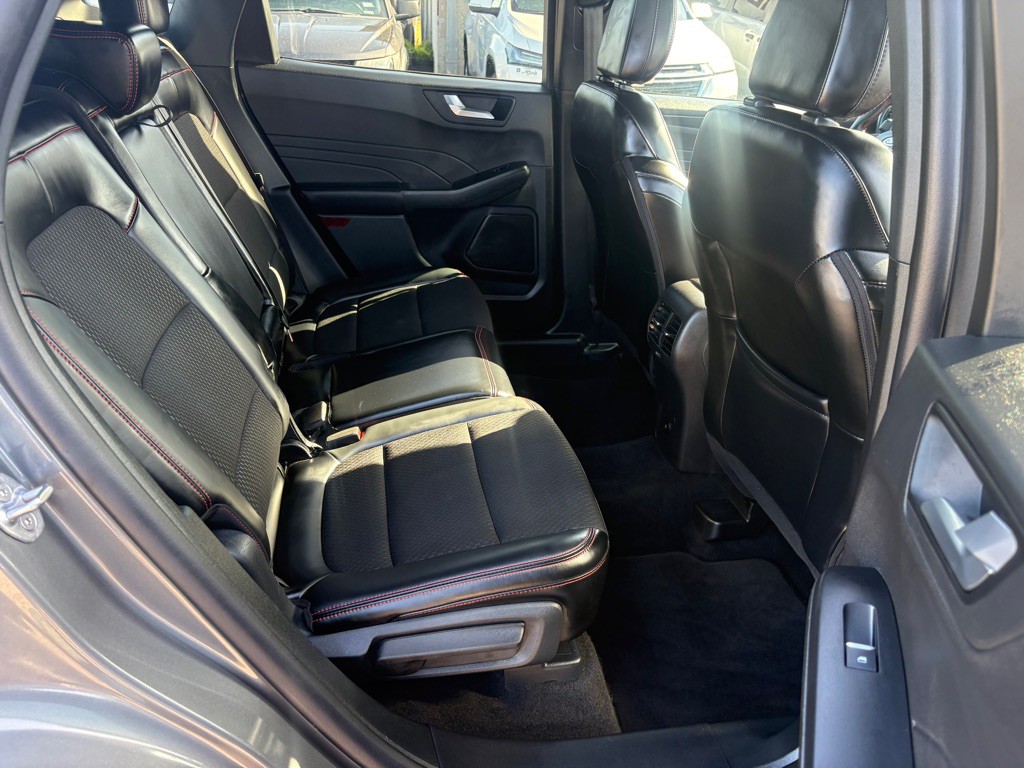 2025 Ford Escape Image 12