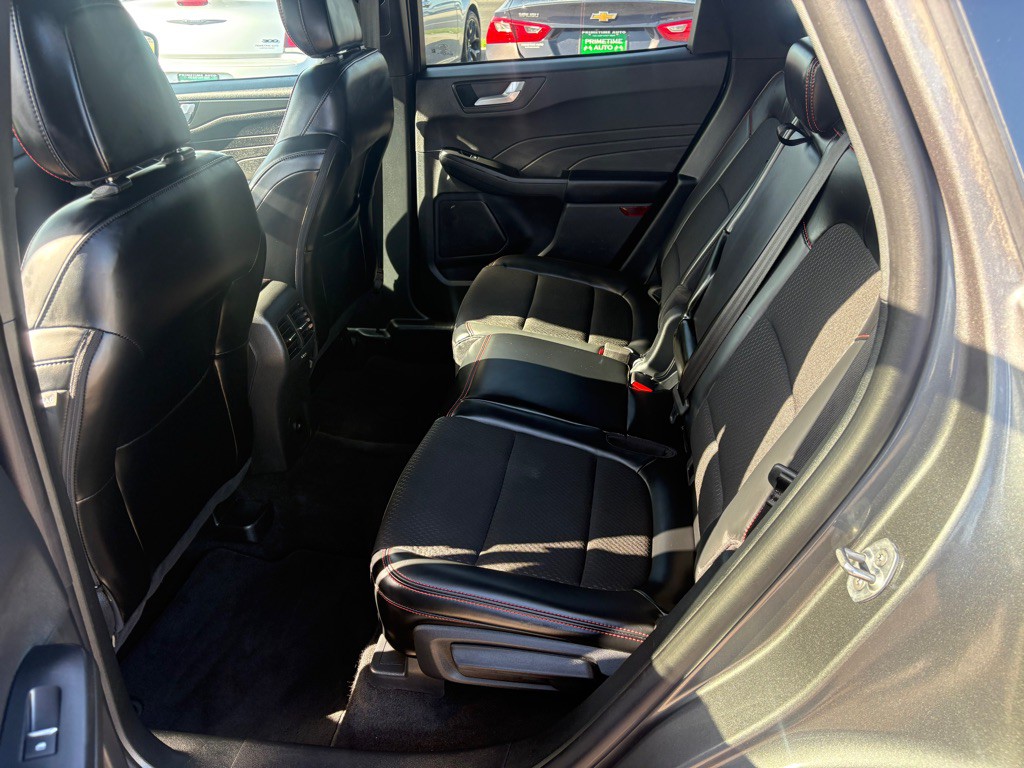 2025 Ford Escape Image 13