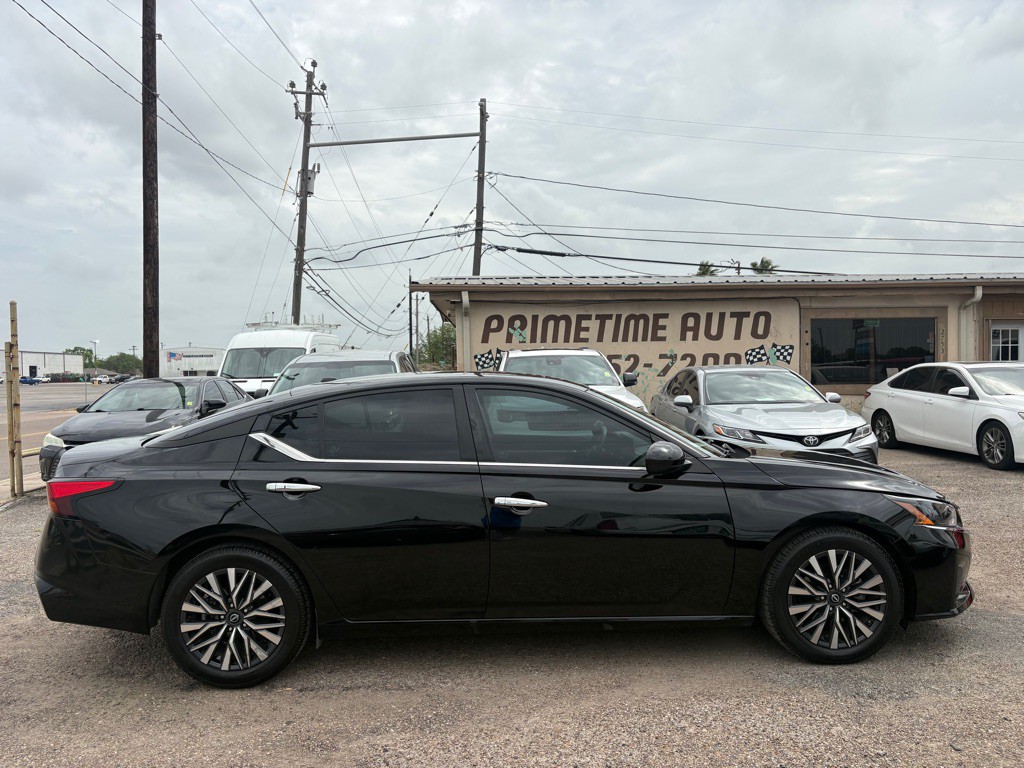 2023 Nissan Altima Image 5