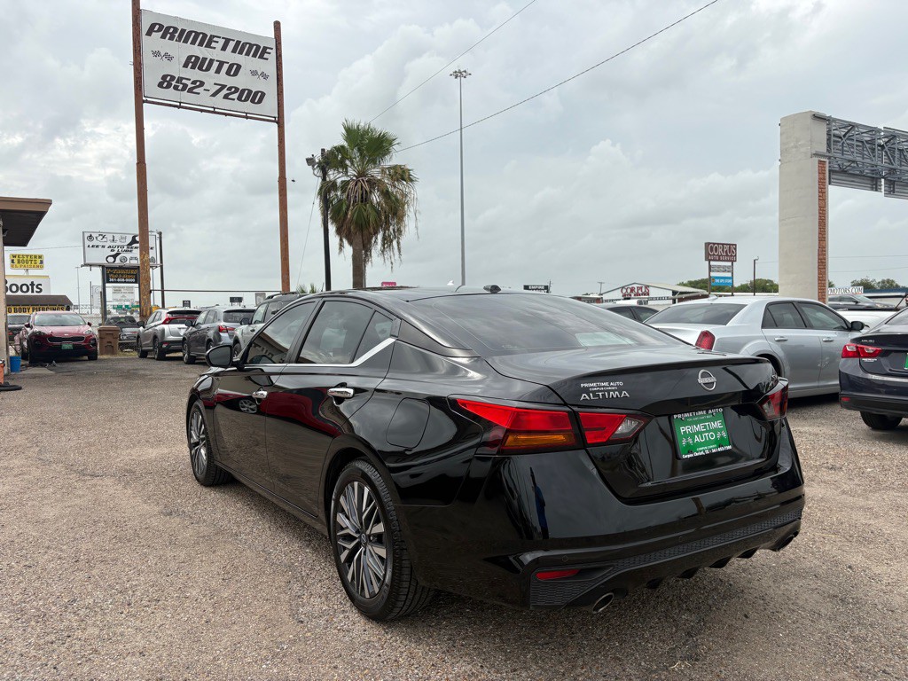 2023 Nissan Altima Image 8