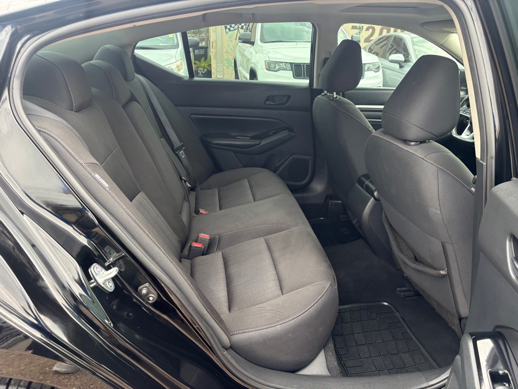 2023 Nissan Altima Image 14