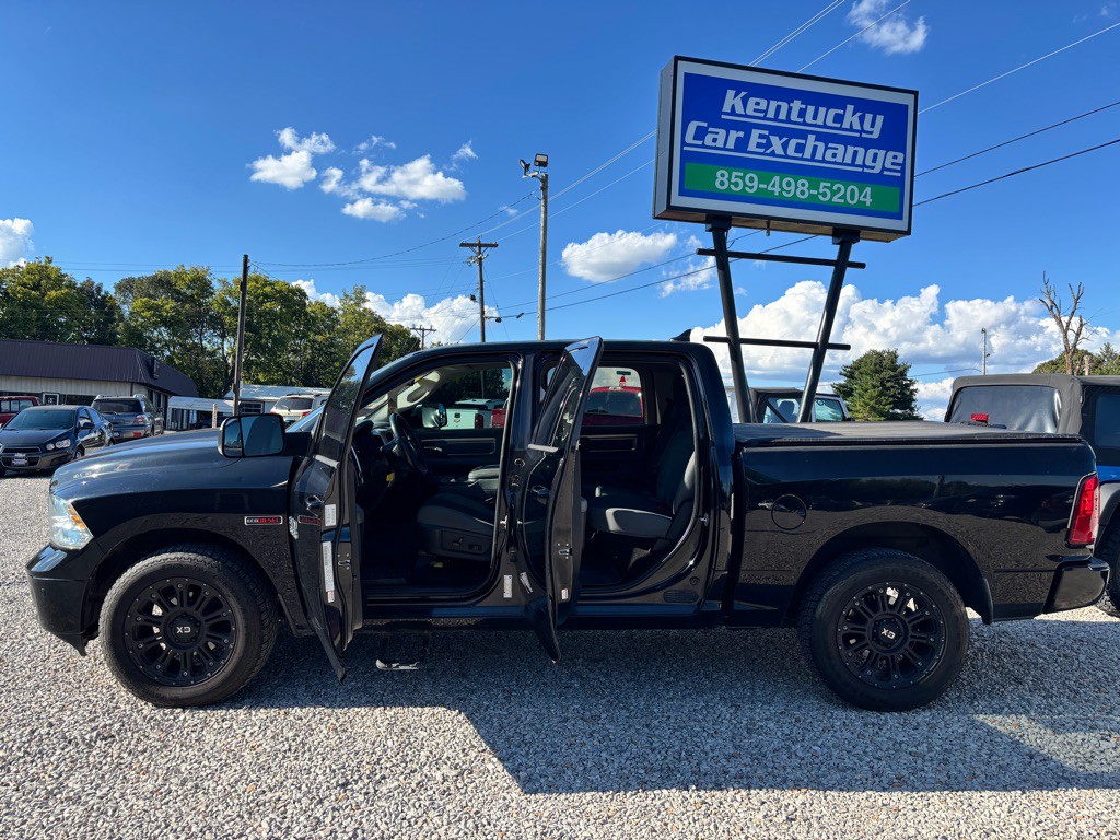 2016 RAM 1500 Image 9
