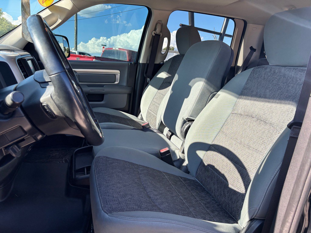 2016 RAM 1500 Image 17