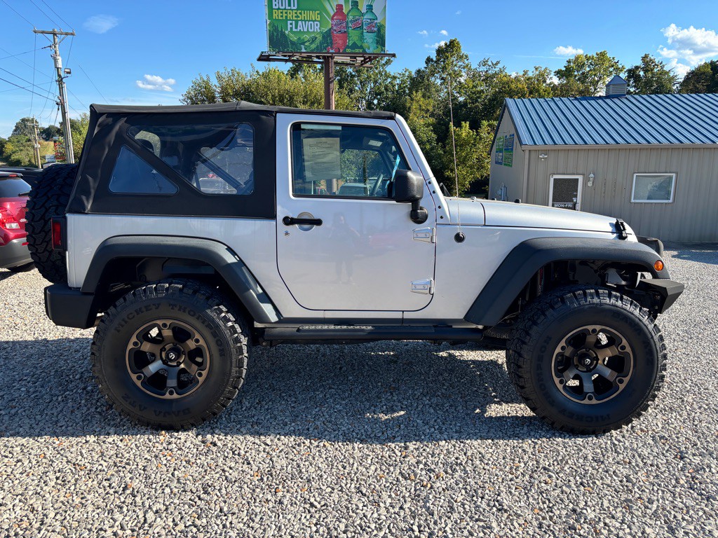 2012 Jeep Wrangler Image 5