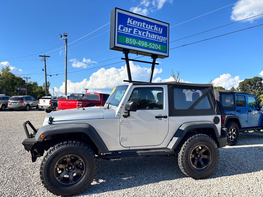 2012 Jeep Wrangler Image 21