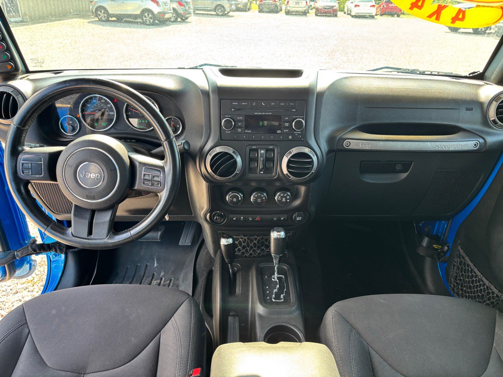 2015 Jeep Wrangler Unlimited Image 15