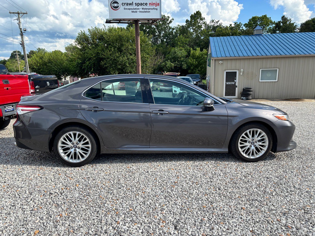 2018 Toyota Camry Image 6