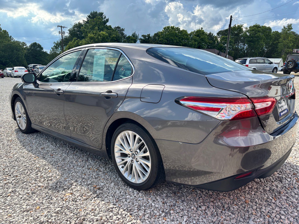 2018 Toyota Camry Image 9
