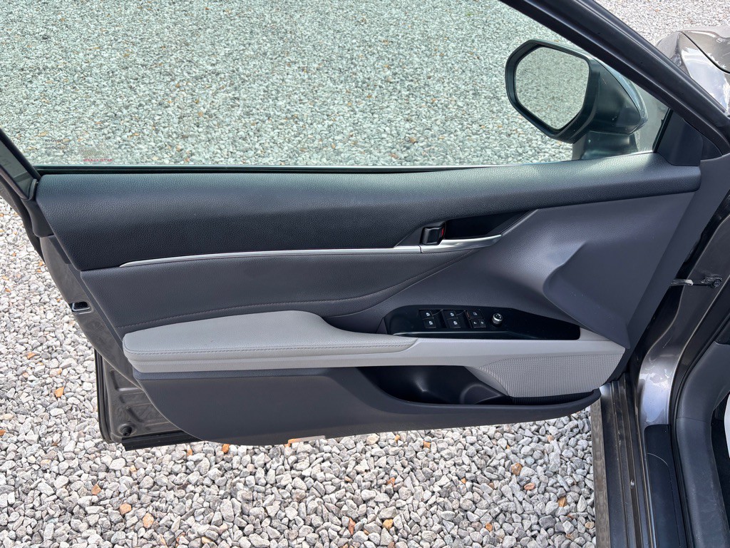 2018 Toyota Camry Image 11
