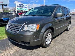 Image for 2010 Chrysler Town & Country Touring Plus ID: 5235235