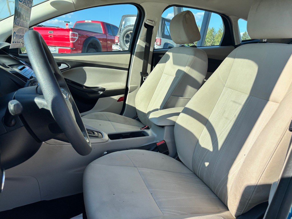 2017 Ford Focus Image 14