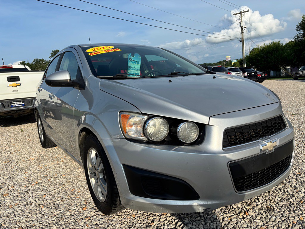 2015 Chevrolet Sonic Image 4