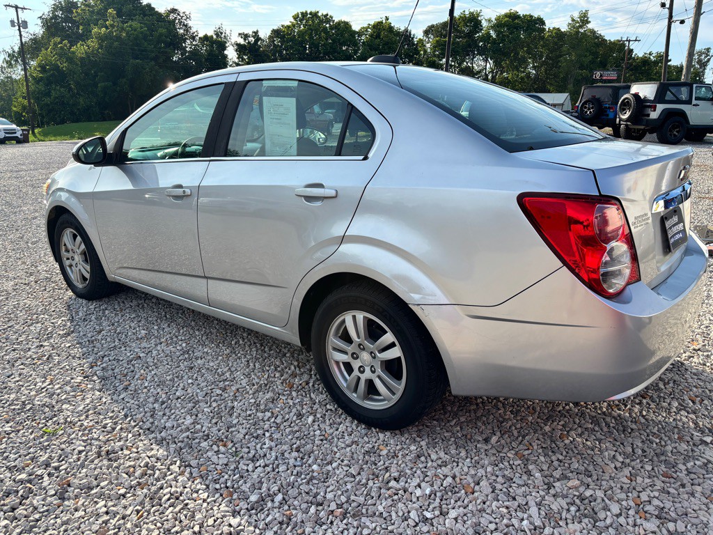 2015 Chevrolet Sonic Image 8