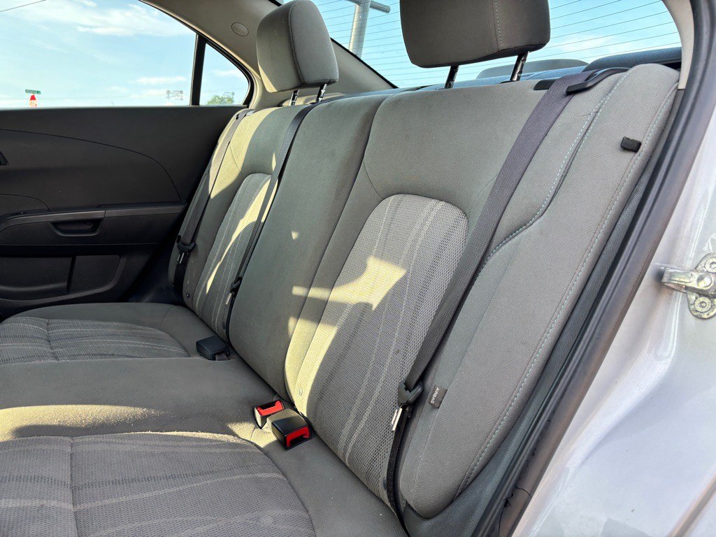 2015 Chevrolet Sonic Image 11