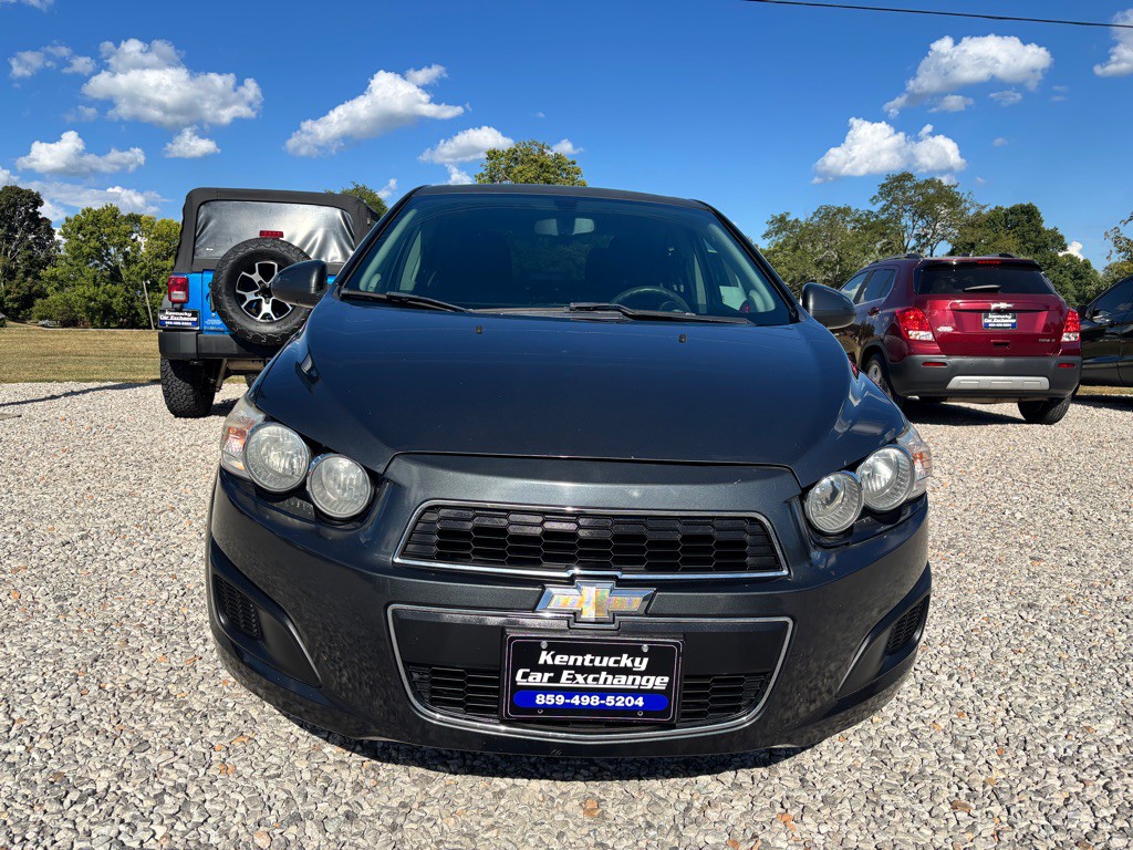 2015 Chevrolet Sonic Image 4