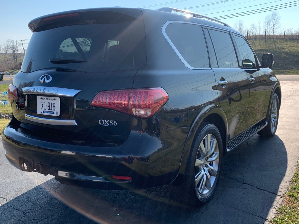 2011 INFINITI QX56 Image 7