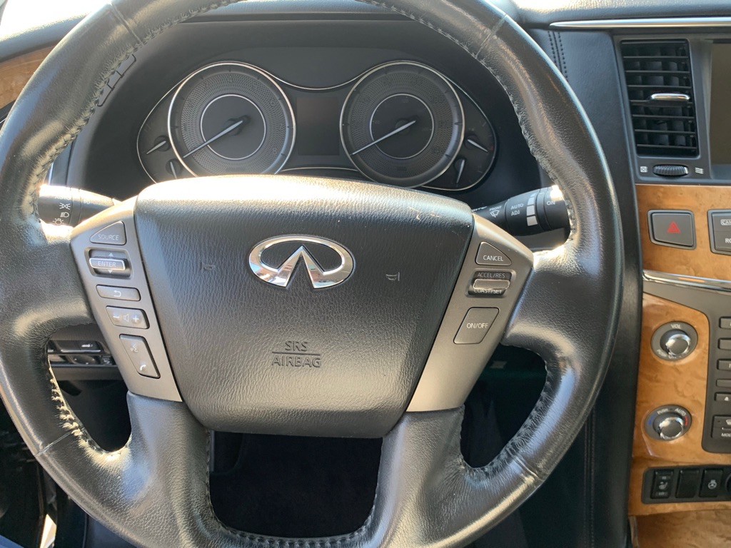 2011 INFINITI QX56 Image 19