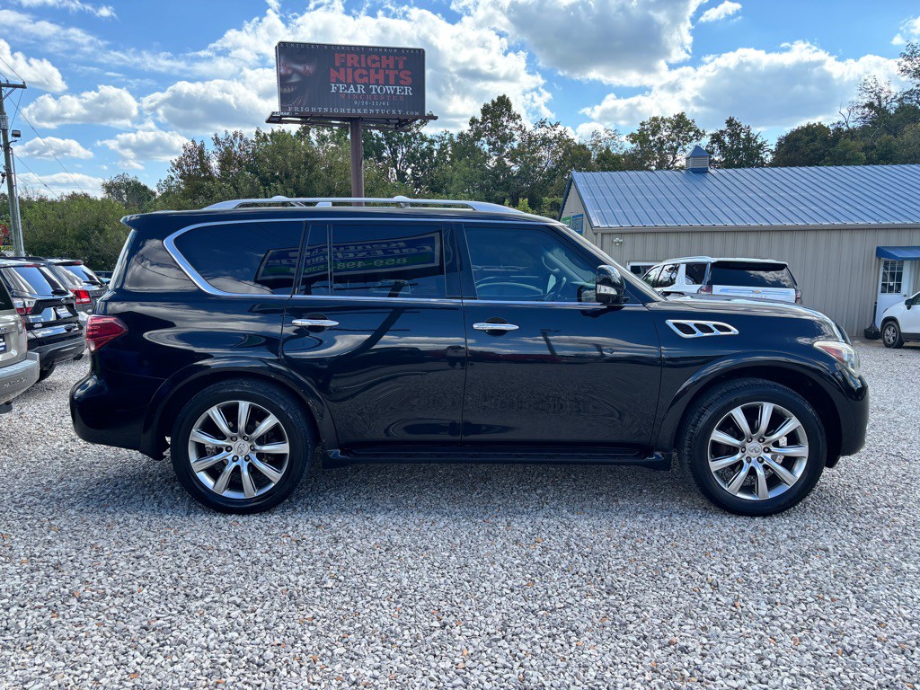 2011 INFINITI QX56 Image 5