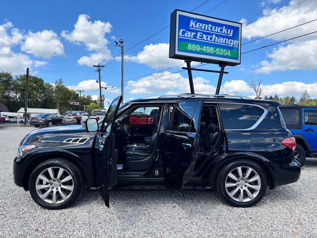 2011 INFINITI QX56 Image 12