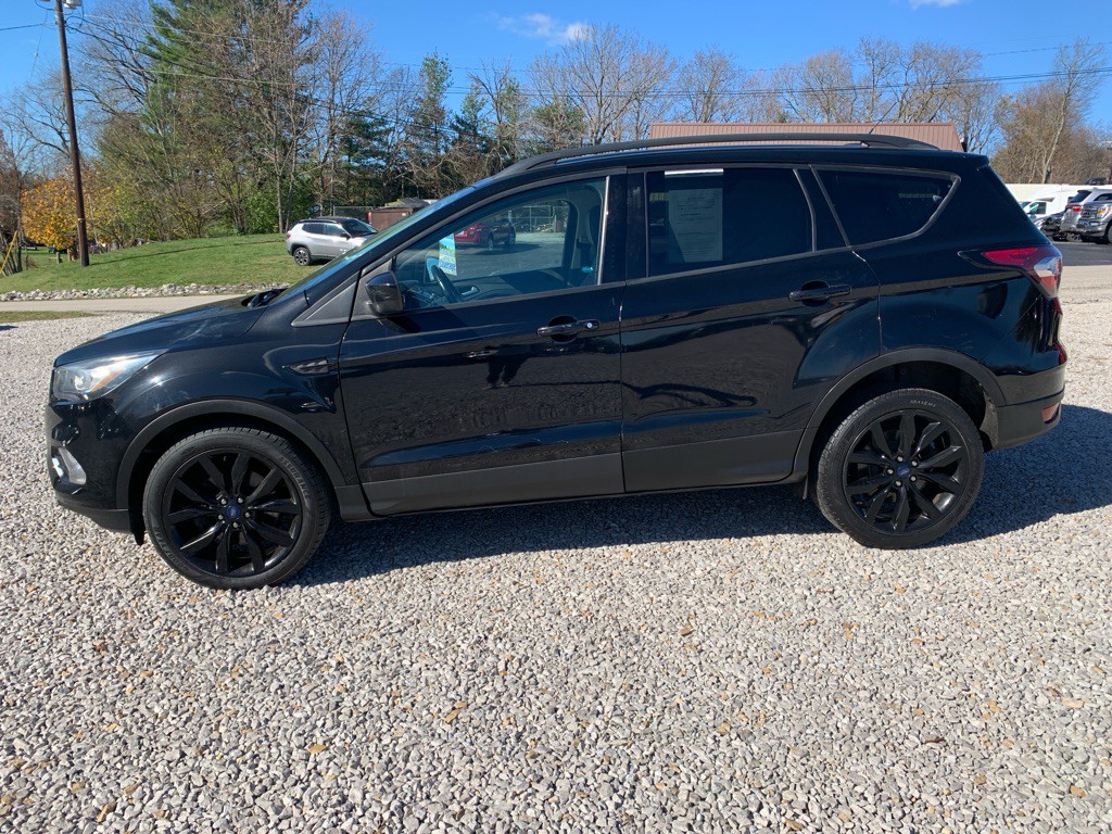 2018 Ford Escape Image 2