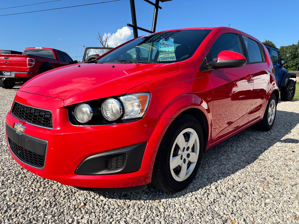 2014 Chevrolet Sonic Image 2