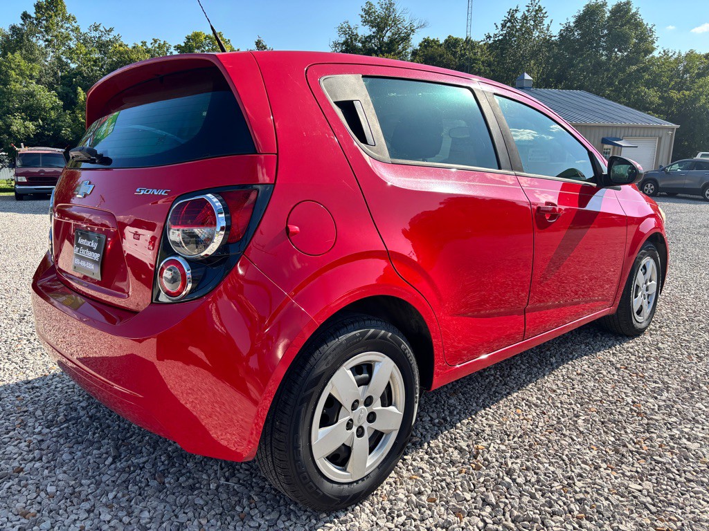 2014 Chevrolet Sonic Image 6