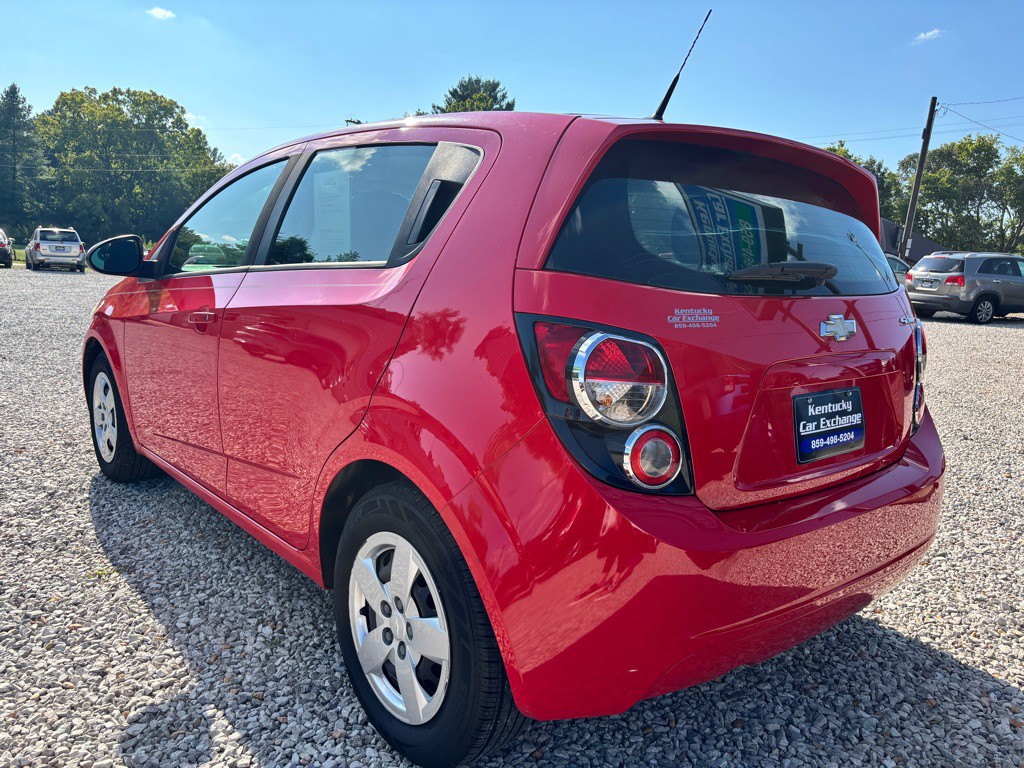 2014 Chevrolet Sonic Image 8