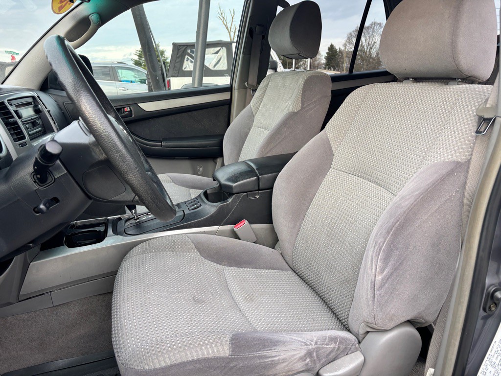 2003 Toyota 4Runner Image 12