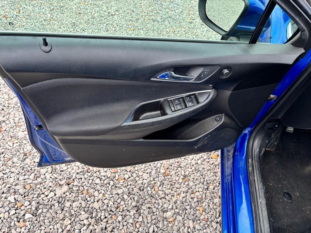 2017 Chevrolet Cruze Image 11