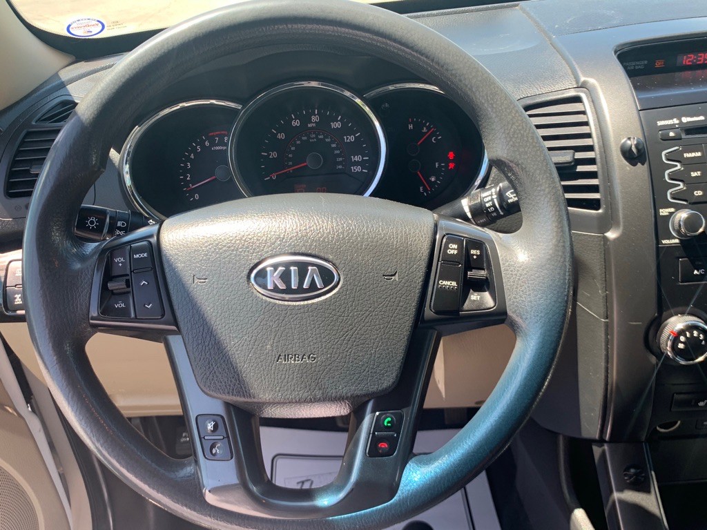 2011 Kia Sorento Image 17