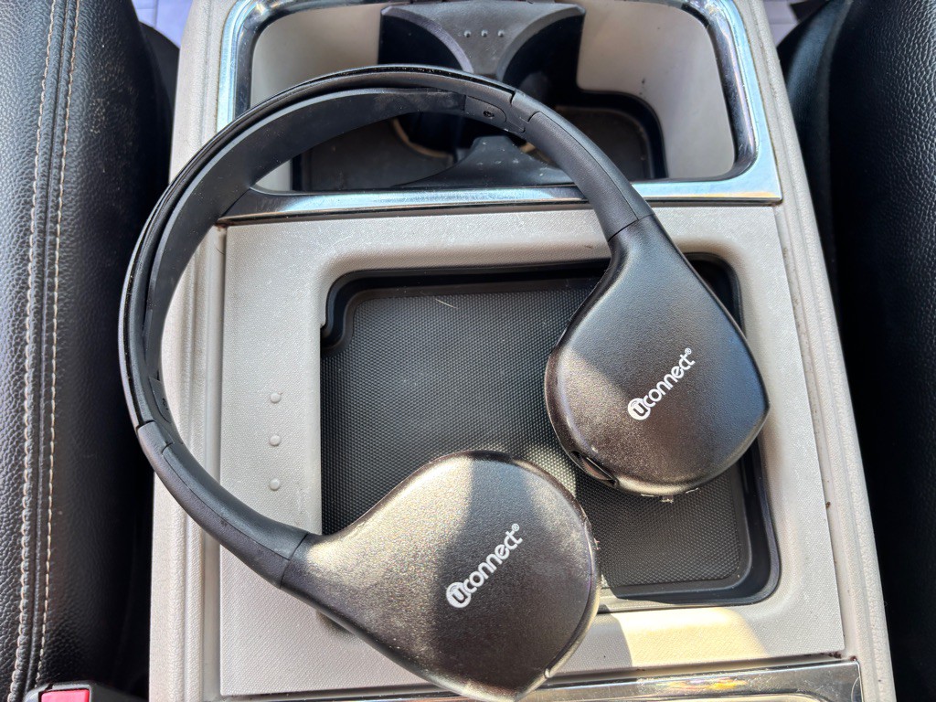 2013 Chrysler Town & Country Image 16