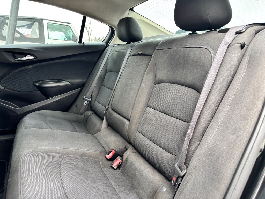 2016 Chevrolet Cruze Image 13