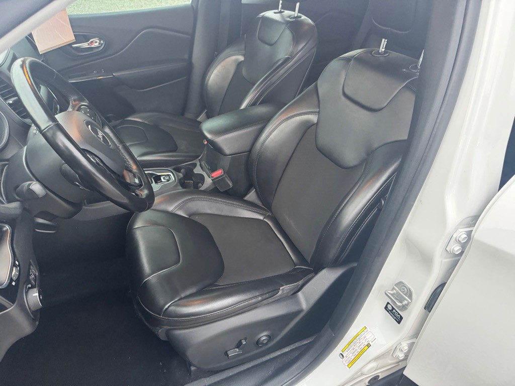 2021 Jeep Cherokee Image 11