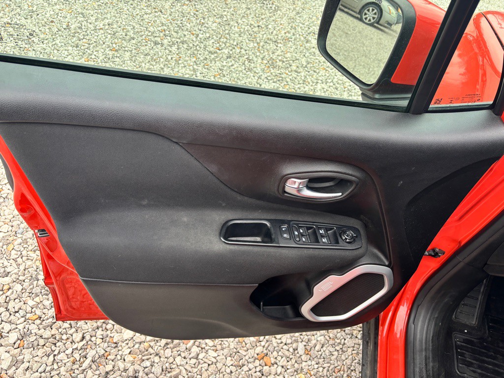 2019 Jeep Renegade Image 11