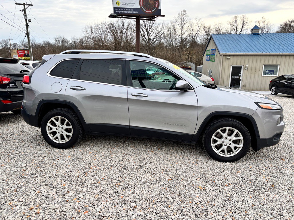 2017 Jeep Cherokee Image 6