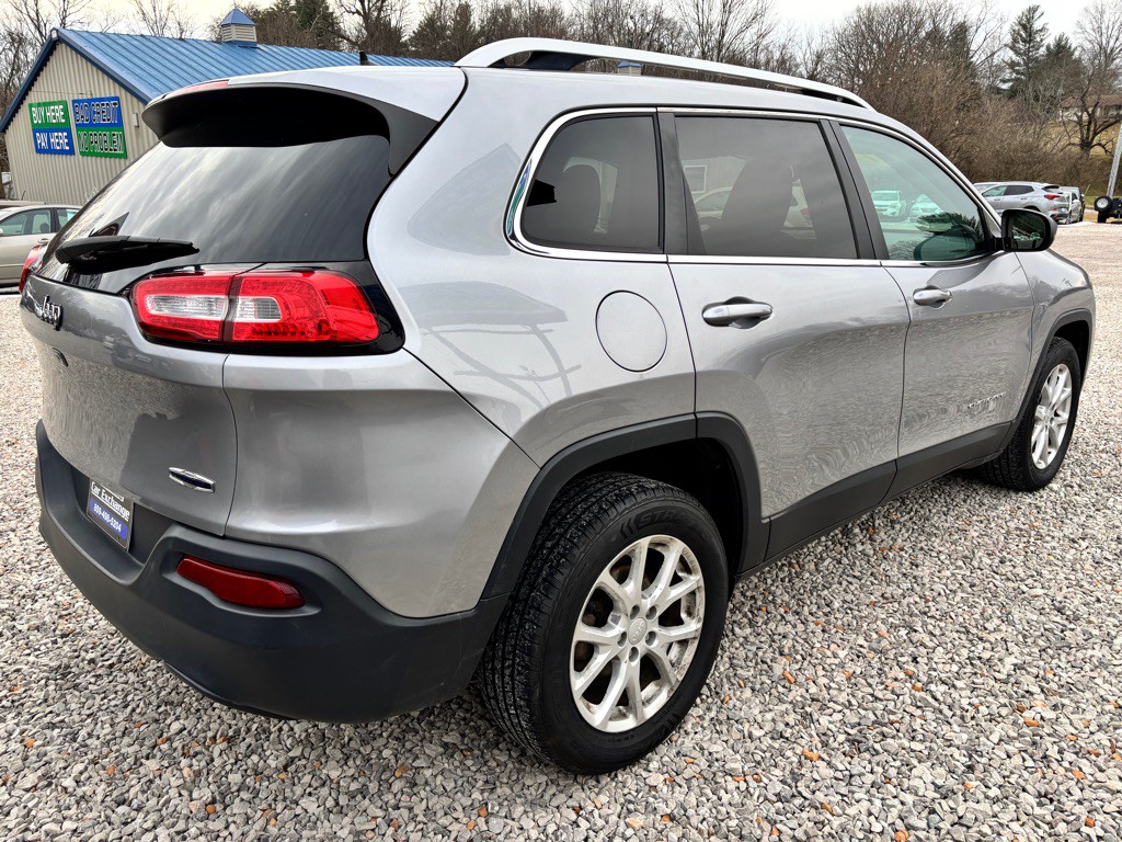 2017 Jeep Cherokee Image 7