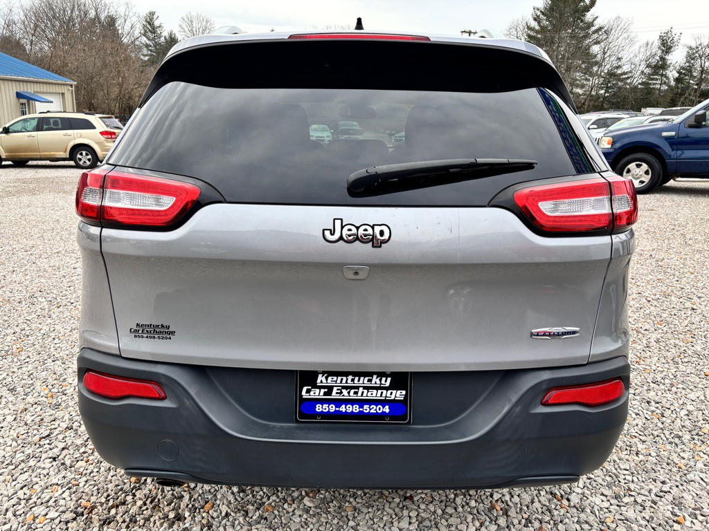 2017 Jeep Cherokee Image 8