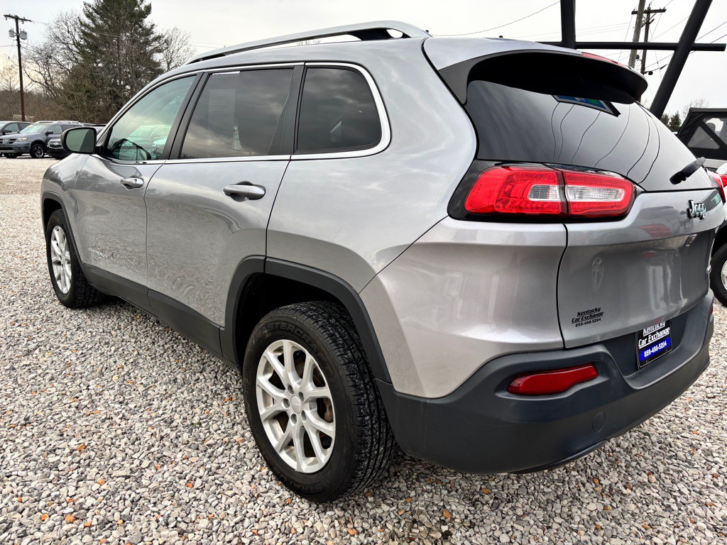 2017 Jeep Cherokee Image 9