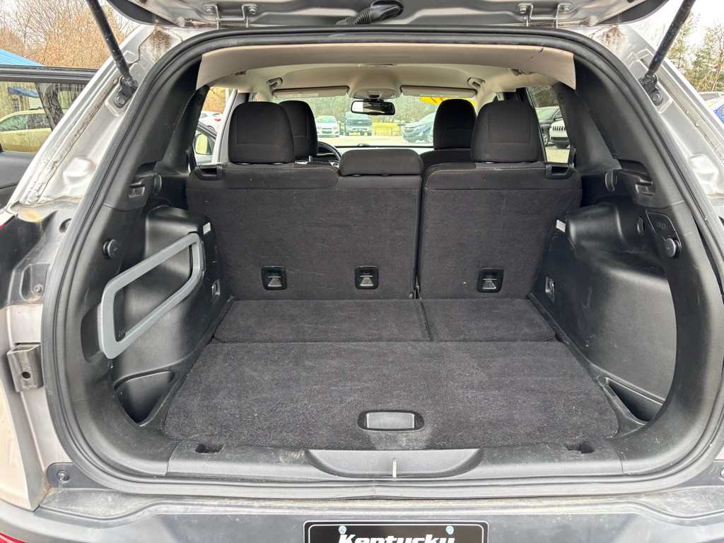 2017 Jeep Cherokee Image 11