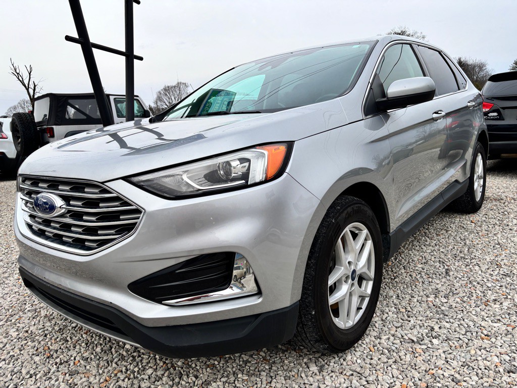 2022 Ford Edge Image 3