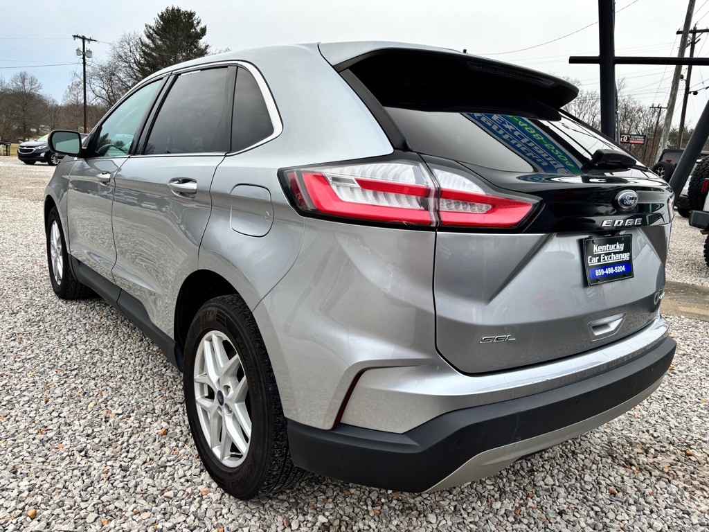 2022 Ford Edge Image 9