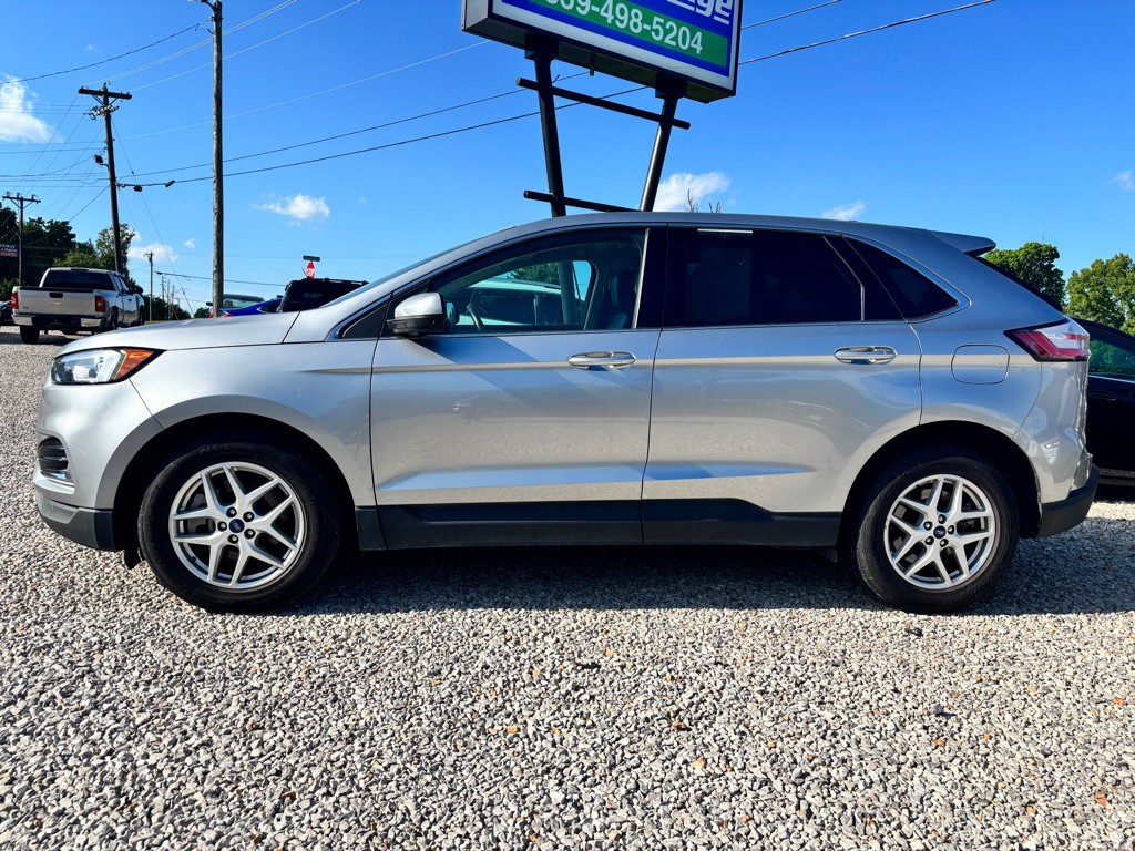 2022 Ford Edge Image 2