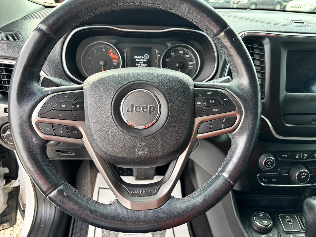 2019 Jeep Cherokee Image 16