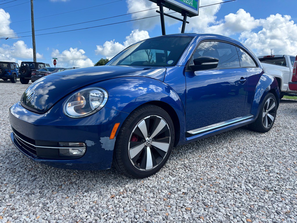 2013 Volkswagen Beetle Image 3