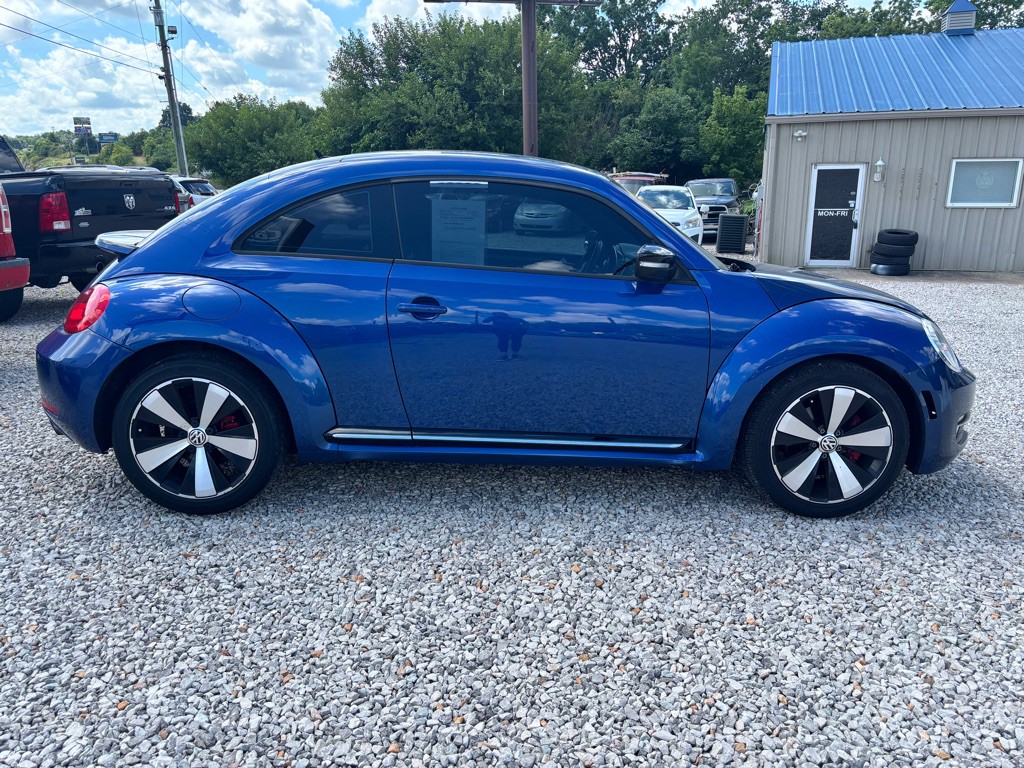 2013 Volkswagen Beetle Image 6