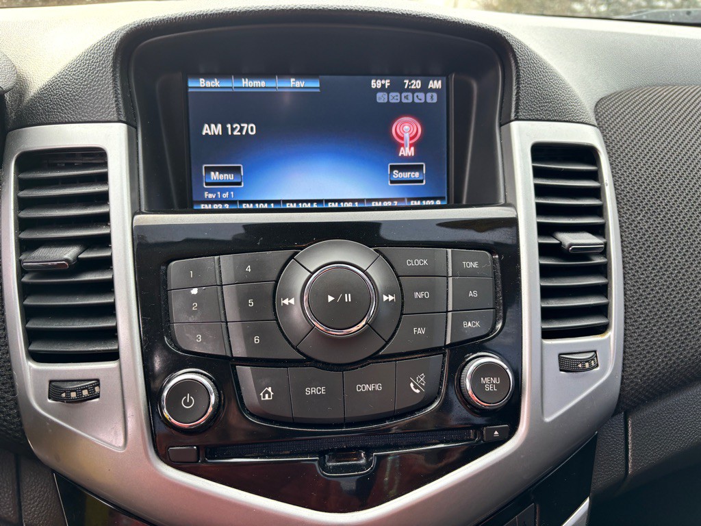 2013 Chevrolet Cruze Image 17