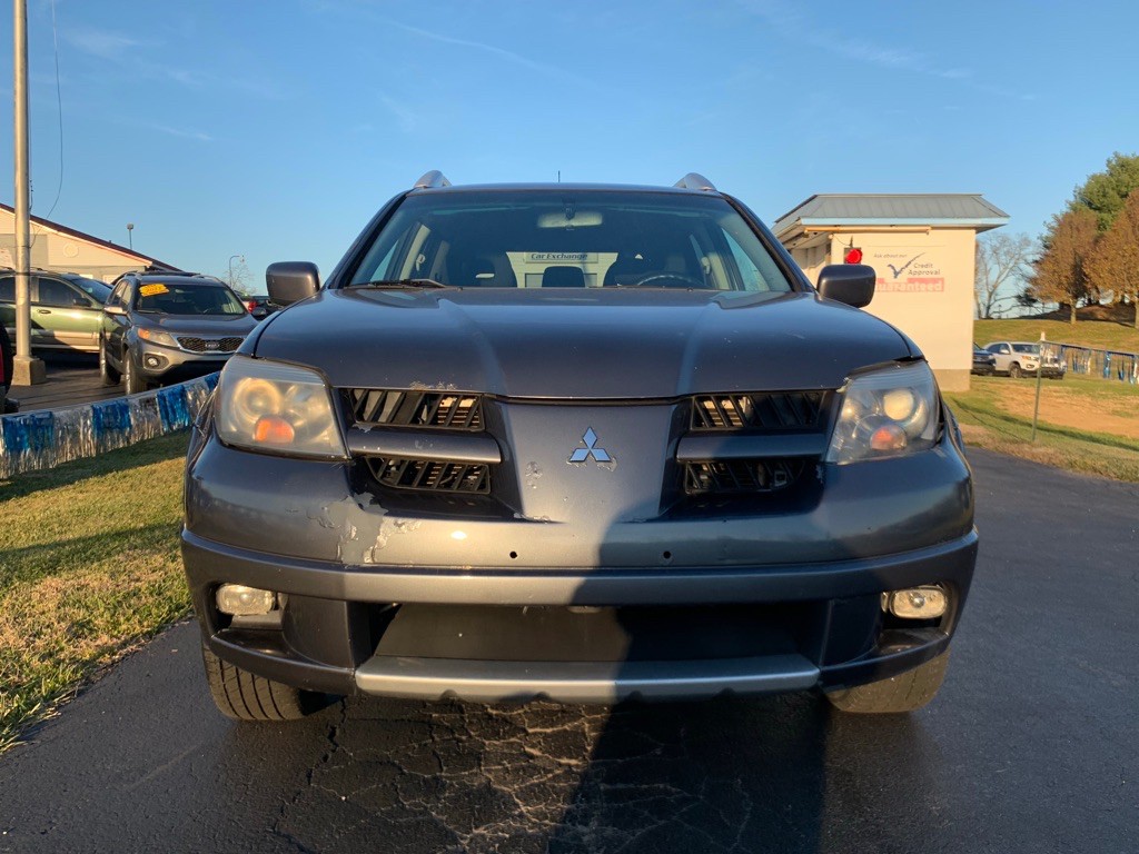 2006 Mitsubishi Outlander Image 4